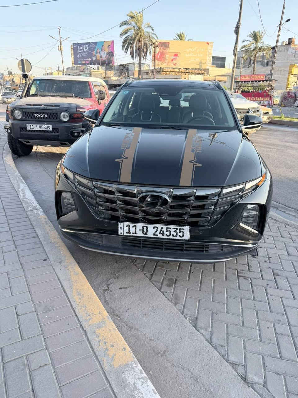 توسان هايبرد ٢٠٢٢ لمتدد limited
السيارة حادث خلفي فقط صندوق 
صور الحادث مرفقة
١٦٠٠ تيربو
موصفات فول
ذاكرة مقاعد
كامرات ٣٦٠
بانورما
دخول ذكي
تحكمات ستيرن
شاشة كبيرة تدعم كار بلي
كشنات كهرباء
حساسات أمامي وخلفي
تدفئة سترين
كشنات امامي تبريد تدفئة مقاعد
كشتات خلفي تدفئة مقاعد
تشغيل عن بعد
قيادة ذاتيه
مثبت سرعة
تحديد مسار
نقطة عمية
رادار

السيارة نظيفة وكدامكم
ماشية ٩٨،٠٠٠ كيلو
مكان السيارة العامرية 
السعر ١٩،٨٠٠ دولار
للتواصل ***********
بيع فقط
