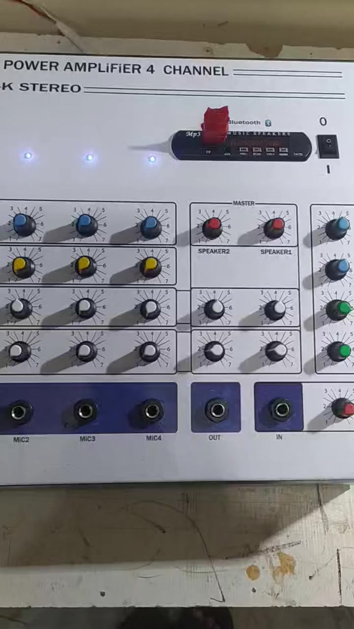 ان شاء الله متوفر مكسر بور  2 خط و2 تردد كل خط له تردد لوحده مع تغيرات في التردات حسب الرغبه بشيل 8 اطباق 12 بوصه وفي فلاشه وبلتوث و4 مداخل مايك بمفتيح بتردد وبيز وتربل  ومايك وخارج وداخل اشارت تسريع التردد وتمديد التردد 
للمساجد واعمال الفراشه والحفلات  المكسر خطين كل خط يشتغل اهران وسماعات 2400 وات 
للتواصل وتس 010 13980420 
فون 01013980420 محمد


**إذا كنت صاحب هذا الإعلان وتريد حذفه لأي سبب، رجاءا أرسل رسالة إلى الدعم الفني**