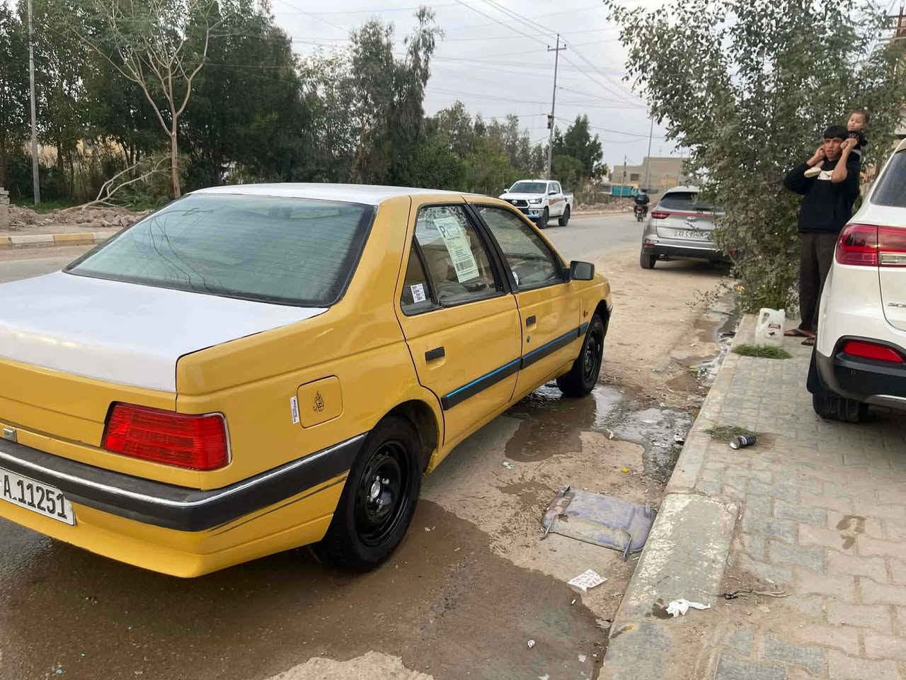 بيجو 405رقم واسط دولي مديل 10سنويه مجدده هيئه مصفره مكينه وكير كورله سياره عنوانه واسط كوت السعر 27 رقم الهاتف ‏‪***********‬‏
