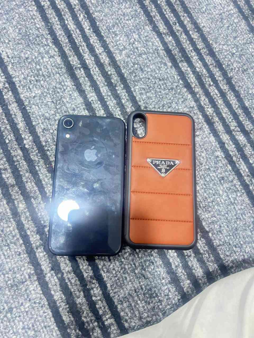 ايفون اكس ار XR  للبيع
جهاز وتر مامفتوح ولاملصلح ولاداخل تصليح 
كلشي شغال بي فيس إيدي شريحه صوت كامرات كله شغاله وعله وضع الشركه 

جهاز بي فقط هاذا الخط بل شاشه جوه لايصغر ولايكبر اطيك بي ضمان إذا كبر ترجعه واتخذ فلوسك ضعف!!
 جهاز بدون ملحقات 
سعر ((180)) بي مجال  
مكاني بصره ياسين خريبط 
***********
