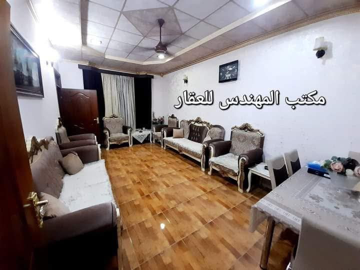 #دار للبيع  طابو ملك صرف بناء نضيف 

🧱 المساحة  الدار ( 181) متر

 🧱#واجهة:  7،5 متر 

 🧱#العمق:  24 متر  

لمعرفة السعر الاتصال على الرقم ***********. واتساب 
 او مراسله الصفحه 

♦️العنوان / كركوك — القادسية الثانيه  المربع الذهبي 
 قرب جامع الصادق الامين ومجمع المدارس 
 الموقع جيد على شارع عريض قريب من سايدين وكافه الخدمات

تفاصيل الدار 🏘

 - استقبال
- هول
 - غرفة نوم عدد ثلاثه
 - مطبخ 
 - صحيات 
 - درج داخلي  
- بيتونه 
- حديقة
 - كراج سيارة

☎️ للإستفسار يرجى الاتصال 
بالأرقام الموبايلات الواردة أدناه

*********** متوفر واتساب 

📍او زوروا مكتبنا مكتب الصًرح للعقار 
    في القادسية الثانيه قرب مثلجات سارا
