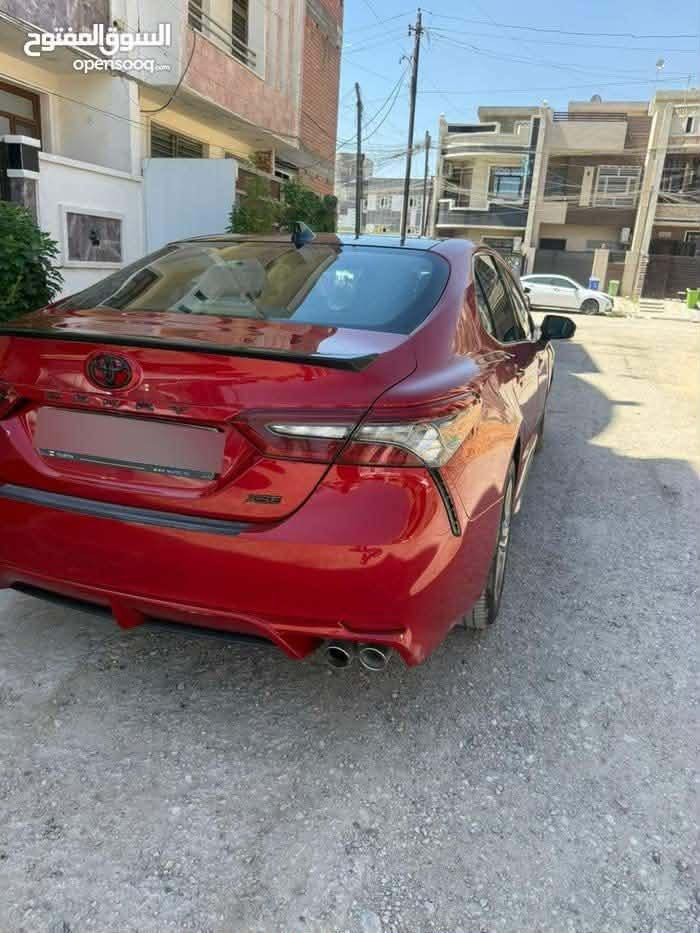 تويوتا كامري XSE موديل 2021
المواصفات الأساسية:

 (اربعه سلندر بانزين )الموديل: 2021

الفئة: XSE (فول مواصفات – خط الشارع)

السيارة ببصمة + تشغيل ذكي

شاشة كبيرة + نظام تبريد ولمس

شحن لاسلكي

مقاعد كهربائية مع تدفئة (هيتر)

نظام رادار كامل أمامي وخلفي وجانبي

Auto Hold + فرامل بصمة

3 وضعيات قيادة (Eco – Normal – Sport)

سقف بانوراما

توكمه (جناح خلفي) أسود بلادي

مرايا سوداء مع إشارات جانبية

إنارة أمامية Xenon + LED

إنارة خلفية (Backlight LED)

ديكور داخلي فاخر

الحالة:

فقط جاملغ بارد 

بدون أرباكات

السيارة نظيفة جداً، شبه جديدة

ماشية فقط 61 الف كيلو 
(العنوان بغداد السيدية )
السعر (٢١٥) وبيها مجال 

رقم اربيل سنوية وهزة جديدة

رقم الهاتف: ***********
