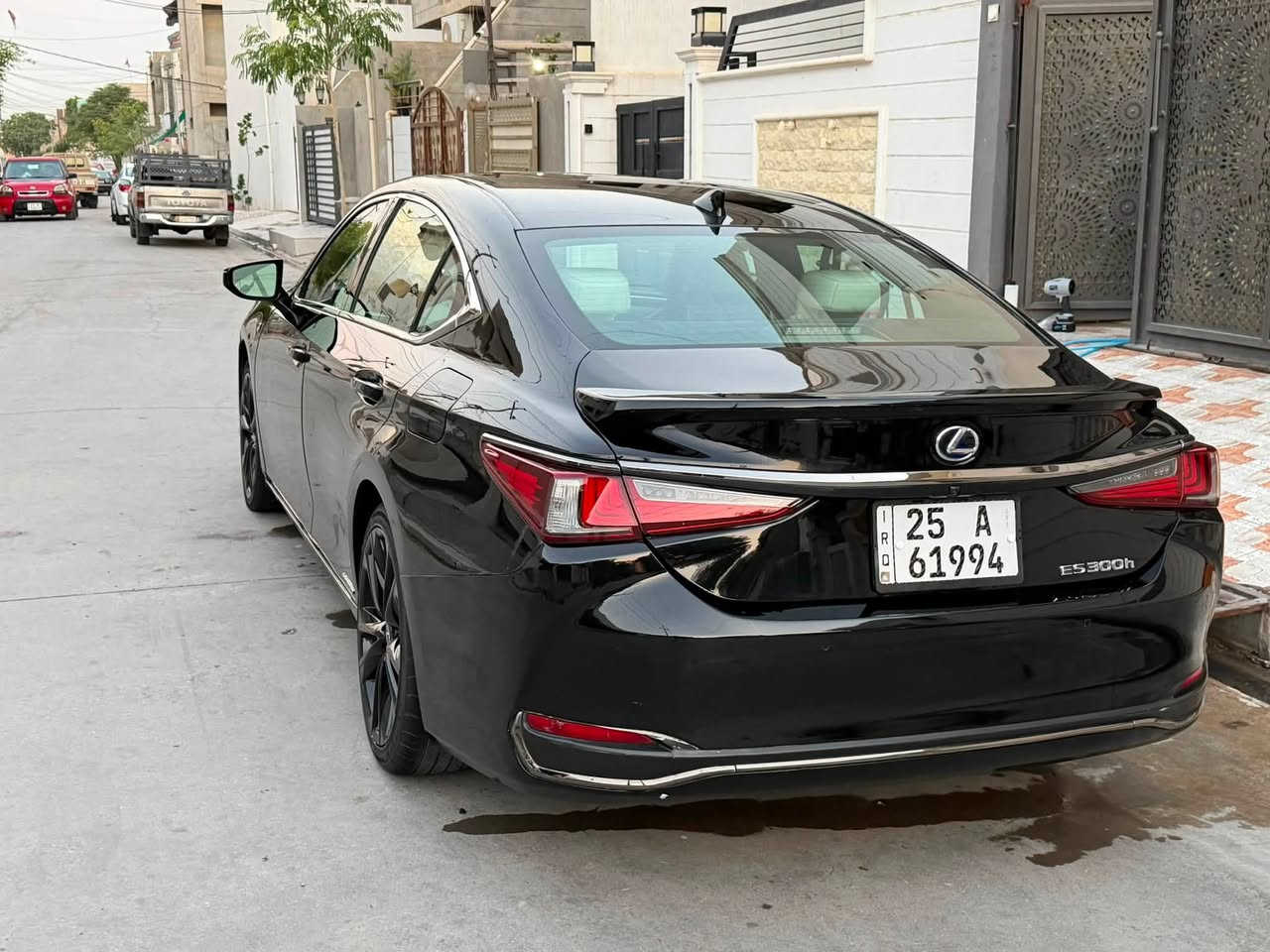 لكزس هايبرد Es300h 2022 f sport
49,000 mile  
سلايت 
كشن تدفئه تبريد 
كشن كهرباء 
رادار امامي 
رادار جانبي 
رادار خلفي 
حساسات اماميه خلفيه 
لايتات تفاعليه 
شاشه جبيره اكبر حجم كار بلي 
ستيرن تدفئه 
ماوس 
شحن وايرليس 
ويل f sport 19 
السياره مختم f sport بكل الاماكن 

صبغ السياره ٤ قطع مع تعديل بارد فقط في بدنه طرف السايق
صور السونار و الضرر داخل المنشور 
سعر السياره 232 ورقه مع مجال بسيط 
***********

