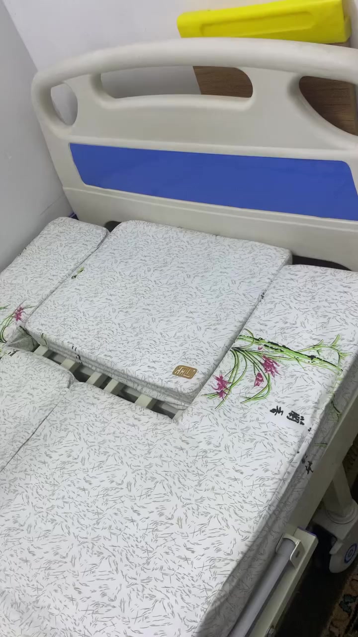 السلام عليكم سرير ميكانيكي 🧑‍🔧 5 حركات  دوشك طبي 🏥 ميز 🥣 🍱 طعام  حماله مغذي جديد استعمال قليل دلسعر 250


**إذا كنت صاحب هذا الإعلان وتريد حذفه لأي سبب، رجاءا أرسل رسالة إلى الدعم الفني**