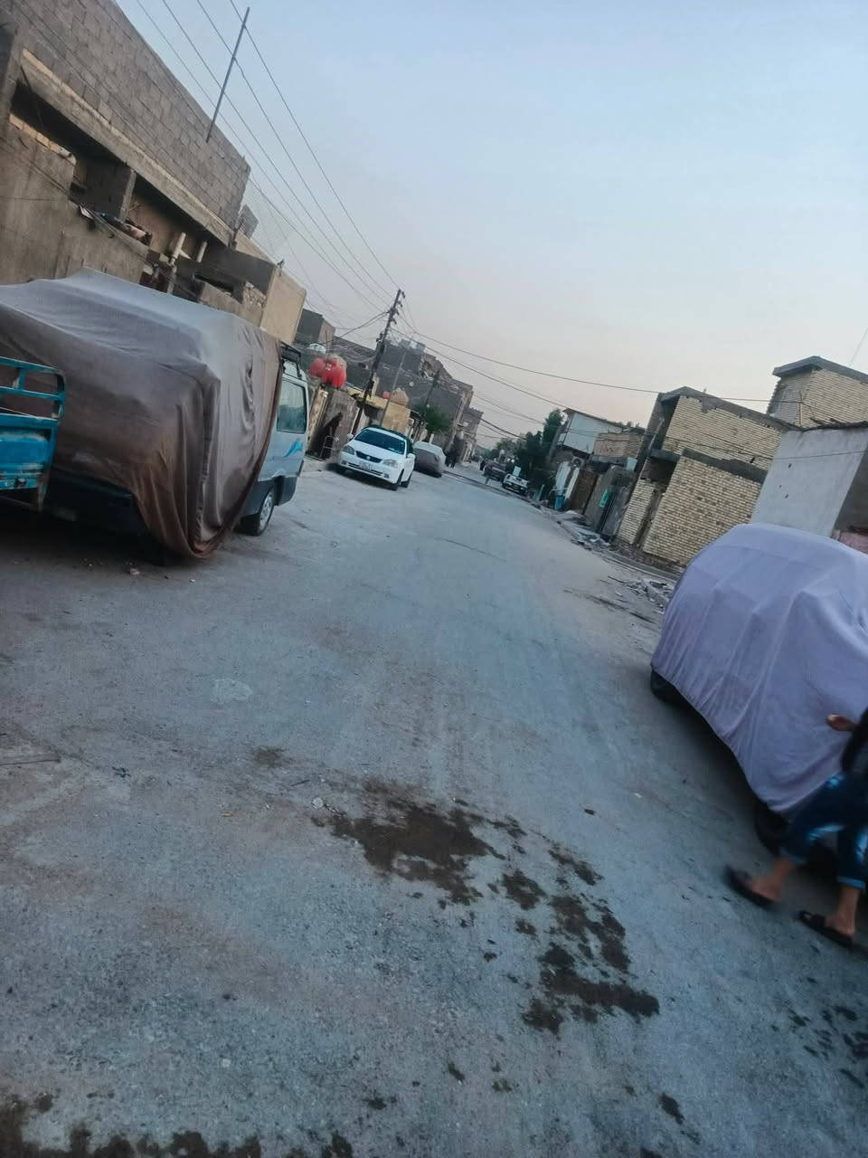 السلام عليكم
منزل للبيع 

(يباع أرض)

(يباع أرض)

المساحة 100 متر مربع 

العنوان  ام الكبر والغزلان 

تجاوزات معمل الرحلات قرب الاطفاء 
 مقسوم مشتملات 50 متر عدد2 

المنطقة مشمولة بالتطويب

السعر 40 مليون وقابل للتفاوض

للأستفسار ***********
