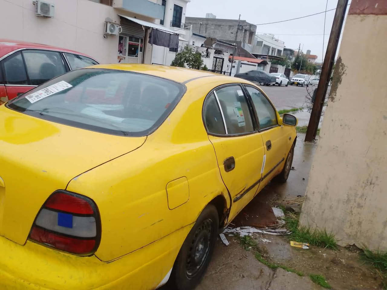 دايو لكنزة موديل 1999
كير محرك كهربائيات صدر كلها شرط باتري جديد 
السعر 15 وبيها مجال .مكان السيارة الشرقاط 
***********
