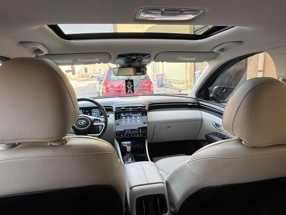 توسان وارد امريكي ٢٠٢٣ سياره كفاله عامه من تبديل وصبغ  بيه شبر  بارد بالصندوق مرقمه انبار ترهم مراوس او بيع  تواصل 
***********
