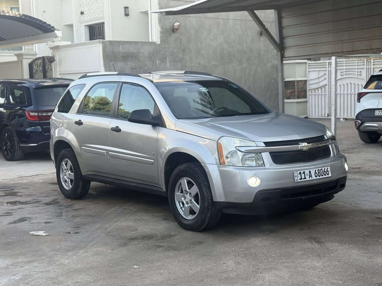 //
السلام عليكم 
هـ / ***********  مكاني شهداء البياع 
السعر /  ( 82 ) $ بيه مجال قليل 
رقم بغداد باسمي رقم وهزه جديد 
شوفر ليت كوينكس موديل ( 2007 ) مكينه (3400)  ماشيه 98  الف السيارة بلاديه وجديده كلش كير مكينه تبريد صدر تخم تاير غرفه جديده السيارة جاهزه وكامله من كلشي بيه قطعه صبغ
