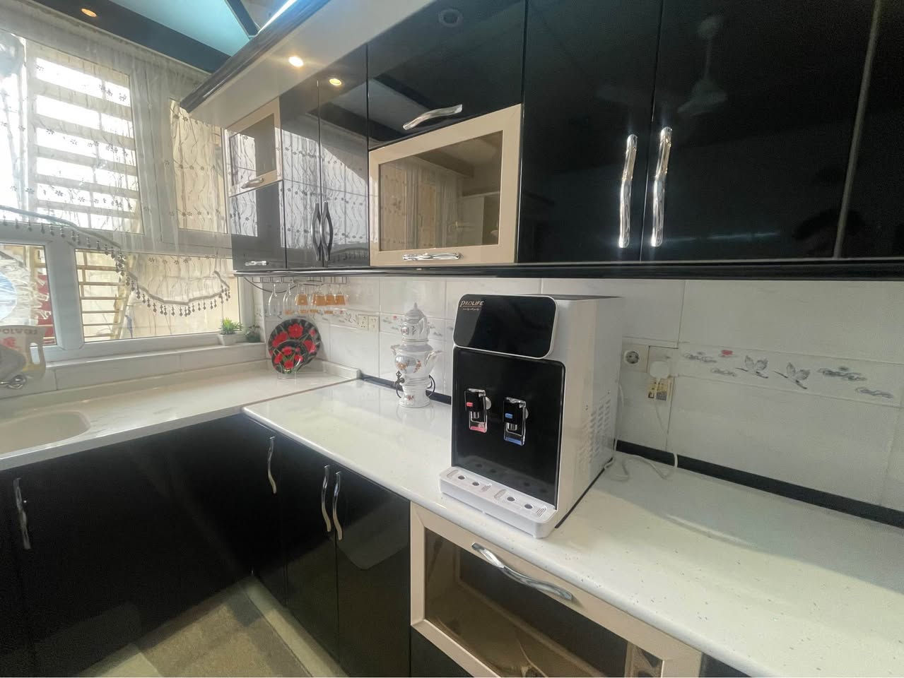 ‏مغسلة) سنگ  ٣ متر

300 
200x400 

***********
*********** كركوك, العراق
