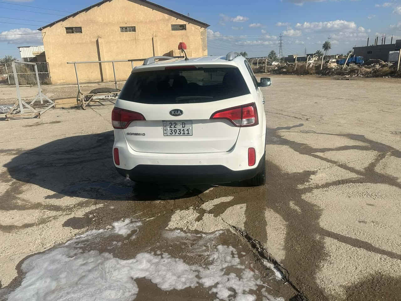 سلام عليكم عندي سورنتو مديل ٢٠١٤مكينه ٢٤٠٠يعني ٤سلندر مواصفات بصمه ٧راكب ٣قطع تبريد  ماشيه ١٦٠ مكفوله من صبغ بيه بارد بسيط مخلي نقاط عليه رقم اربيل سنويه جديده للبيع او امراوس سعر ١٧٠مع المجال مكاني كربلاء طويريج وهاذ رقمي *********** ***********
