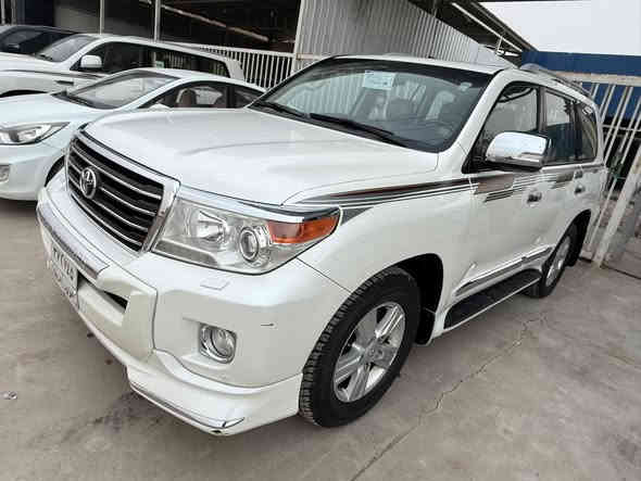 لاندكروز 
2014
تكمة
وسنوية
مري قلاب
مري. شفط
فتحه بصمه كشن 3 حركات
8 ايرباگ
مكينه 6 سلندر
 تشغيل عن بعد
زراك لايت ***********
واسط العزيزيه

***********
مكفوله كفاله عامه 
398 بيه مجال
