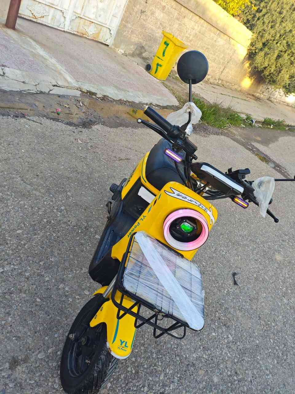 سلام عليكم
r9 pro max
بطاريات 32امبير شرط فحص
5دبل البطاريه 
تشغيل سويج بصمه كارت
4نمر (كير)
لد امامي اشاير دبل اشاره
شرط الفحص من طول لطول
425وبي مجال حك جيه
***********
