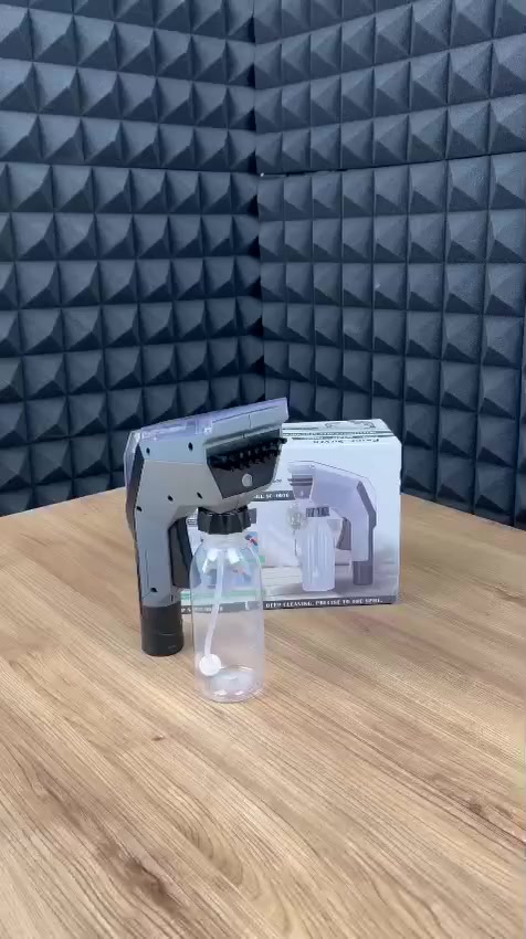 مرشة تنظيف عميق للمكانس – برايد سلفر

الاستخدامات

تنظيف بقع السجاد والموكيت بشكل مباشر وسريع.

تعقيم وتنظيف مقاعد السيارة الداخلية.

إزالة البقع من الأرائك والكنب والأثاث القماشي.

تنظيف الفرش، المراتب، والكوشنات المنزلية.

مناسبة للاستخدام مع أي مكنسة كهربائية تمتلك وظيفة الشفط (Suction).

 تعمل مع المكانس التي تدعم الشطف أو سحب الماء

رش المحلول، دعك البقعة، وسحب الماء المتسخ في خطوة واحدة.

المميزات

3×1 (رش – فرك – شفط) في نفس الرأس.

رأس تنظيف عريض بغطاء شفاف يوضح كمية الماء والأوساخ المسحوبة.

زجاجة سعة ممتازة لخلط منظف السجاد أو الفوم مع الماء.

فرشاة مدمجة قوية لإزالة البقع العميقة.

تصميم محمول يُركّب مباشرة على أنبوب المكنسة الكهربائية.

يعمل مع أغلب المكانس الكهربائية المنزلية التي قطر انبوبها 4 سم.

مصنوع من مواد قوية مقاومة للصدمات.

وزن خفيف وسهل الاستخدام لفترات طويلة بدون تعب.

جودة ألمانية بتنظيف عميق “Deep Spot Brush”.

تنظيف دقيق للموضع دون تنقيط أو هدر للسوائل.

محتويات الصندوق

رأس مرشة تنظيف برايد سلفر.

زجاجة سعة سائل مع أنبوب داخلي.

فرشاة تنظيف مدمجة.

دليل الاستخدام.

قياس الكارتون:

الطول 17 سم– العرض 10 سم– الارتفاع 18 سم

الملاحظات

يجب عدم ملء قارورة السائل بالكامل لضمان ضغط رش ثابت.

يُفضّل استخدام منظفات مناسبة للسجاد والأقمشة.

مناسب فقط للمكانس التي تمتلك خاصية الشفط (بدون شفط لن يتم سحب الماء المتسخ).

يجب اختبار المنظف على جزء صغير من القماش قبل الاستخدام الكامل.

يُغسل الفلتر والفرشاة بعد كل استخدام للحفاظ على الأداء.

السعر  ٢٠ الف  
توصيل بغداد ٣ الاف والمحافظات ٥ الاف 
للحجز والاستفسار التواصل على الخاص


**إذا كنت صاحب هذا الإعلان وتريد حذفه لأي سبب، رجاءا أرسل رسالة إلى الدعم الفني**