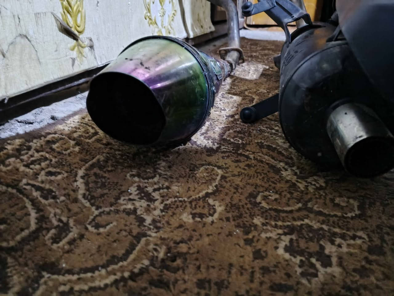 صالنصات اف ام وسبع الوان البنفسجيه تحتاج فقط راسطات حته تكض تكدر تشده ب براغي كزوز عادي بس يطيحن او ينكطعن وثانيه الاف ام مستعمله مرتين فقط البصرة, العراق


**إذا كنت صاحب هذا الإعلان وتريد حذفه لأي سبب، رجاءا أرسل رسالة إلى الدعم الفني**