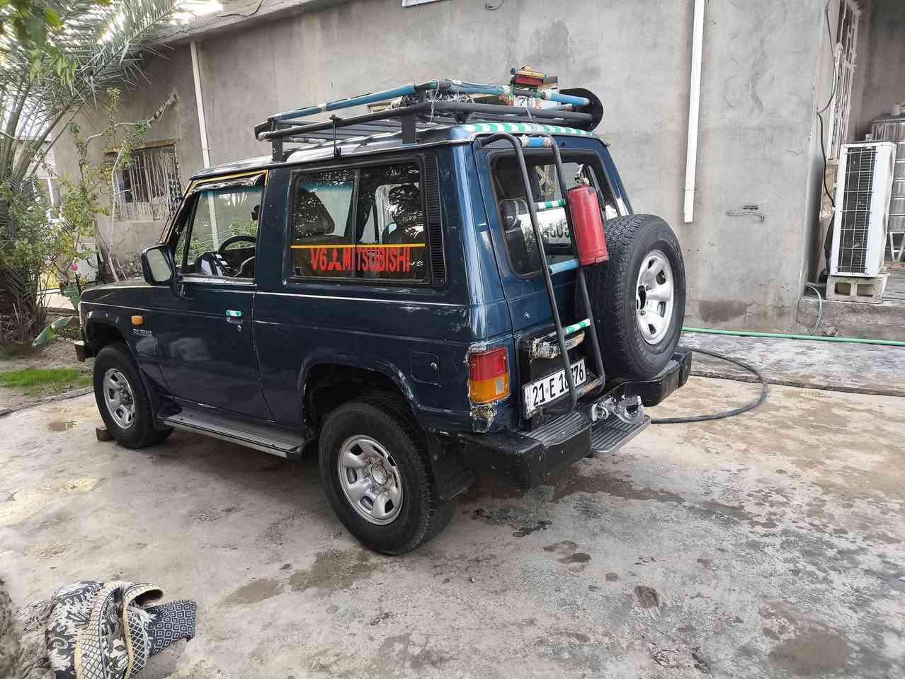 سياره باجيرو موديل 89 رقم شمالي بسمي تبريد شغال لوكير شغال الع وان ديالى السعر 50 او بيه جمال قليل رقم ت  ***********
