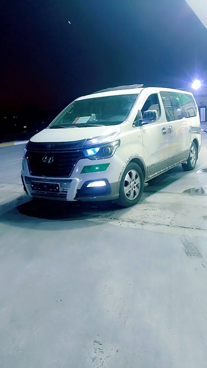 السلام عليكم ورحمة وبركاته سيارة للبيع 12 معلايه 22بسمي رقم جديد دولي بيه خط بنفط داوم من الكرمة ال نهران عمر راتبه مليون ومئة وخمسين سعرها 345وبيه مجال مكان بصره قضاء الدير ***********
