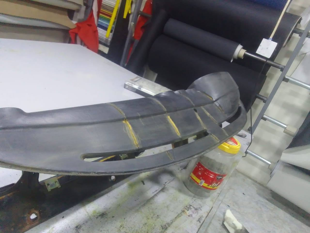 السلام عليكم من رخصه ادمن دوشمة الجميع السيارات وكيا وحمل كنشات سقف ارضيات سفاري جميع الامور متعلقه بدوشمه العنوان كركوك حي واسطي خلف معارض اخوان عملنه في منزل واسعارنه مناسبه وللستفسار ***********
