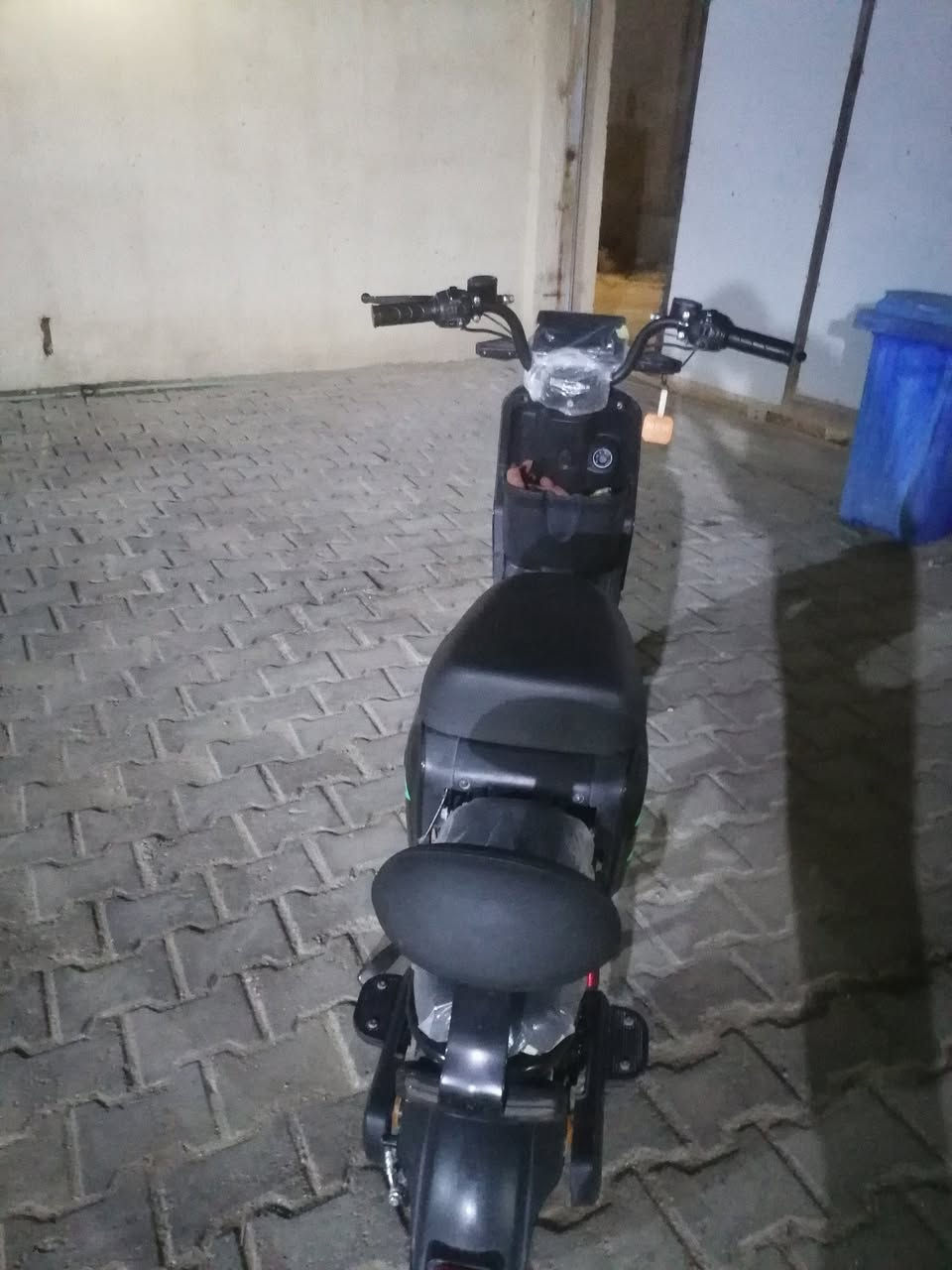 دراجة R9
سرعة 65 
البطاريات 5
بريكات دسك امامي خلفي 
كهربائيات كلهة شغالة كلوب عالي ناصي 
حجم 20 
بيه بك R_D
سويجات ثنين2
بصمات ثنين 2
بية حساس انذار 
ول بصمة تشغيل عن بعد
وشاشة بلوتوث 
وباقي الاستفسار تعال خاص 
السعر 475 وبيه مجال 
تشتري راسل ماتشتري لاتضل بس تراسل وكلشي ماكو 
عنوان}{كربلاء المقدسة الكمالية قرب شركة كالة}


**إذا كنت صاحب هذا الإعلان وتريد حذفه لأي سبب، رجاءا أرسل رسالة إلى الدعم الفني**