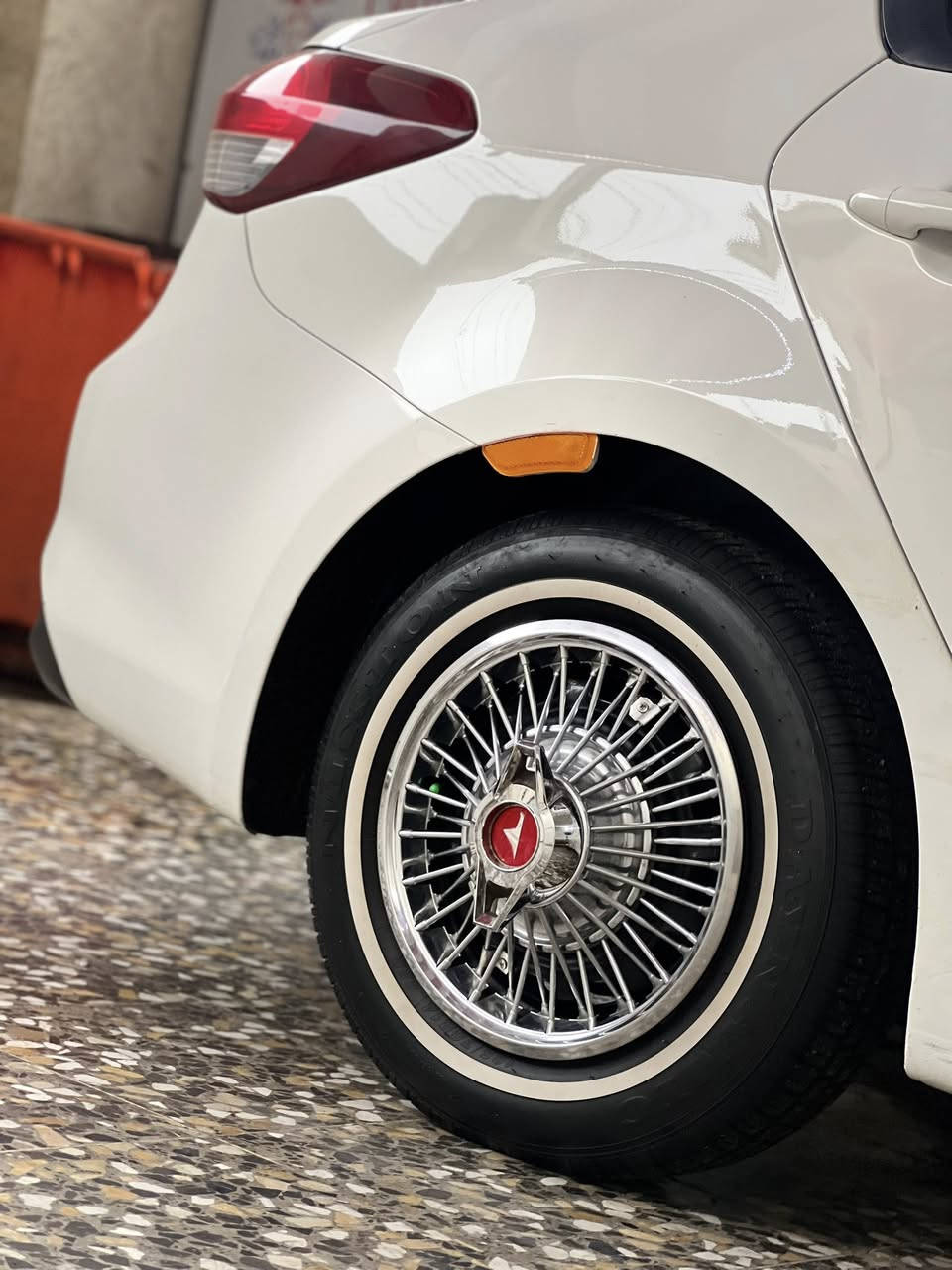 سلام عليكم تحويره ١٤مال النتره فورتي سيراتو جديده  كلش اخمسه حته اسبير بيه  افجوج افلنجات دسكات جدد سيبايه حيدر السحاره الطويله انتج ٢٥جديده كلش فانوس سيبايه +فسفورات ينشدن بل داير +تيب ألم اصلي فحص سل استيل  السفسار ***********
