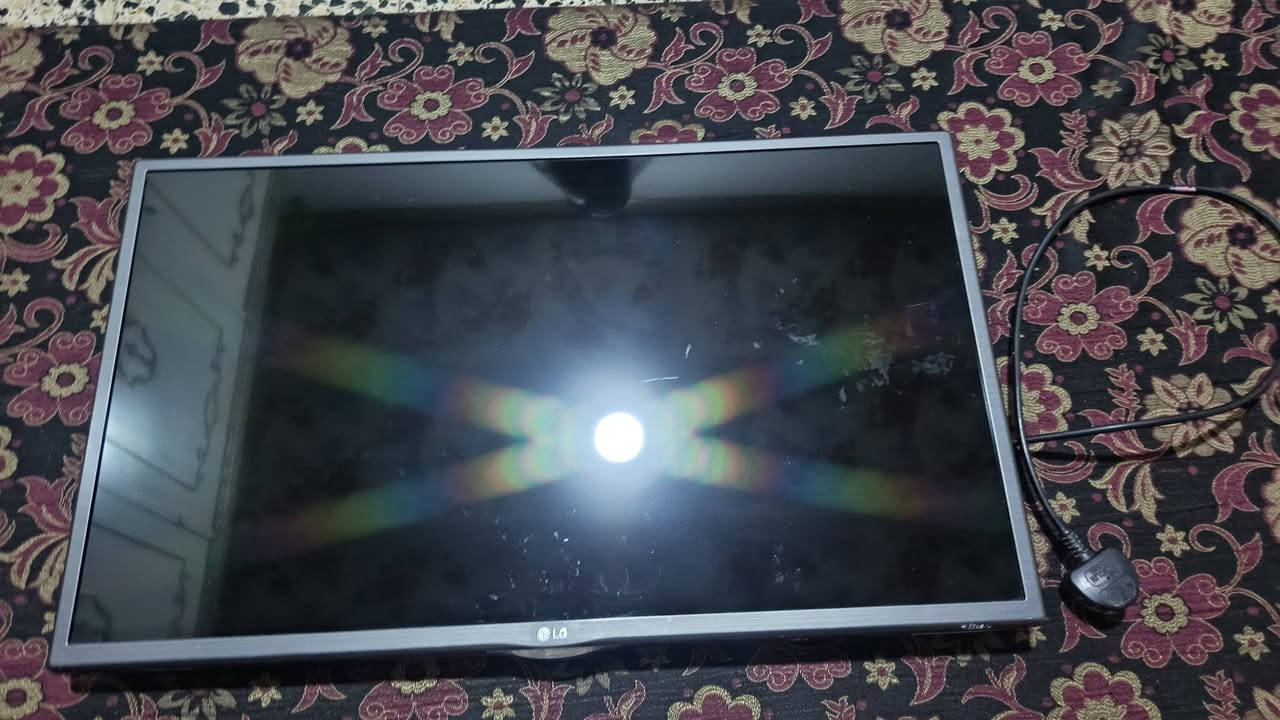 بلازمه LG حجم (32) للبيع فقط بي نقاط بل شاشه ما مأثرات ابد مبينات بل صور شغال كل عيب مابي سعره (50)الف و بي مجال مكانب كركوك واحد حزيران رقمي ***********
