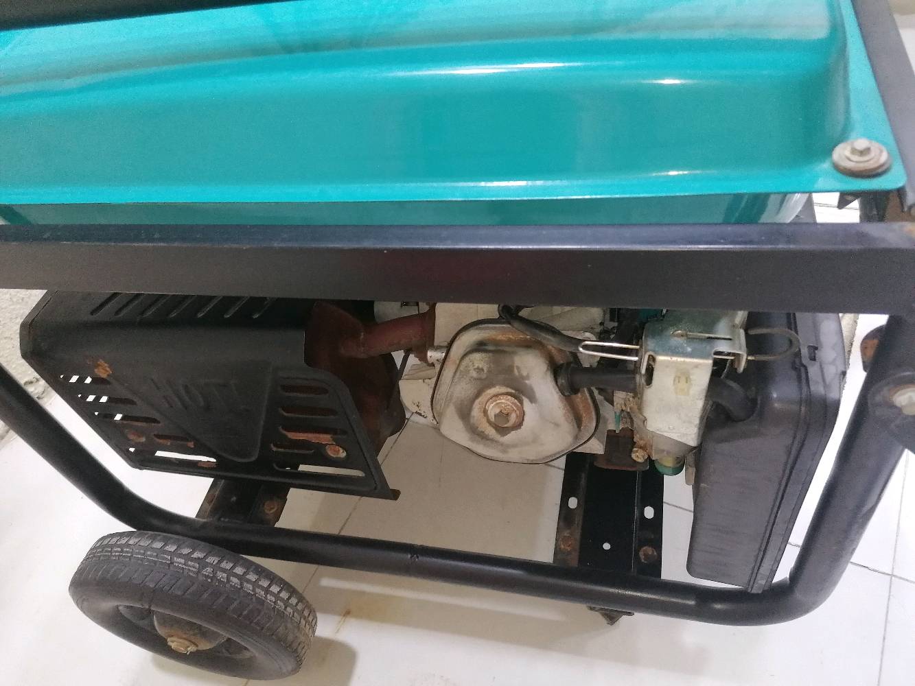 سلام عليكم مولد كابوته اكس بانزين وطيك وياها كابريته تشتغل ع غاز قنينه تكفي حته شهر مع حمل موديل المولد 11000
سلف+ هندر+ ريمونت تشغيل 🔛 واطفاء عن بعد عدد الامبيرات 35 امبير ملف نحاس دبدوب رجعت عليه كهرباء وحركت ملف وبدلت ملف جديد اصلي 250 الف يعني شغل مضبوط بس شحن خارجي مامرجع فيش مو باتري لا طبيعي يشحن اكو شحن خارجي مثلا تريد تشحن باتري شي مال سياره هاذ ماربطو فيش ملاته و لله شاهد مولد مشتغله 55 ساعه موجوده بيه شاشه و جايبه من وكيل وصل موجود بصور  وتشغل سبالت عدد 2 طن ونص وبيت كله شرط فحص وياها باتري جديد بعده مافاتحه من كارتون لان ماشغله مره رحده مبدل دهن مالته تريد تجي يمي تشغله ساعه او ساعتين  كامله وتشوفه 35 امبير حقيقي شرط فحص ورحمه واديكم لحد يكلي شبيه مابيه كلشي كاتب وكلشي واضح عنوان بصره جزيره سعر ماخذه مليون وربع وحاليا بسوك مليون 150 الف جديده واني اريده 800 وبيه مجال للطيبين وانشاء الله ماقصر بس بدون كسران سعر اعتبره سلعتك جزاكم لله خير  *********** وتساب + اتصال
*********** وتساب فقط