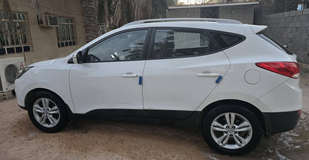 توسان 2012خليجي رقم بغداد كير ومكينه وحداديه وتخم تاير كفاله تبريد  ثلج بيه بنيد تبديل والجاملغ فتح فقط تحويل ثاني يوم السعر128وبيه مجال ***********///***********
