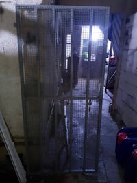 باب حديد ثقيل قيم واخذ مكاني الدوره حي المعلمين 07745452102