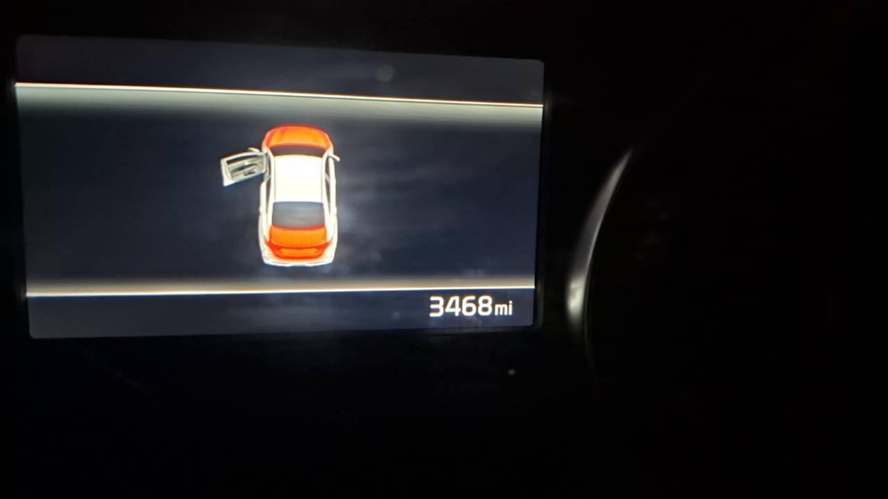 كيا فورتي 2024 
Mi 3400
قطعتين تبديل وباب عل بارد 
دخول جديد حره بلا لوحات 
نقل ملكيه جميع محافظات 
للاستفسار ***********واتساب واتصال
