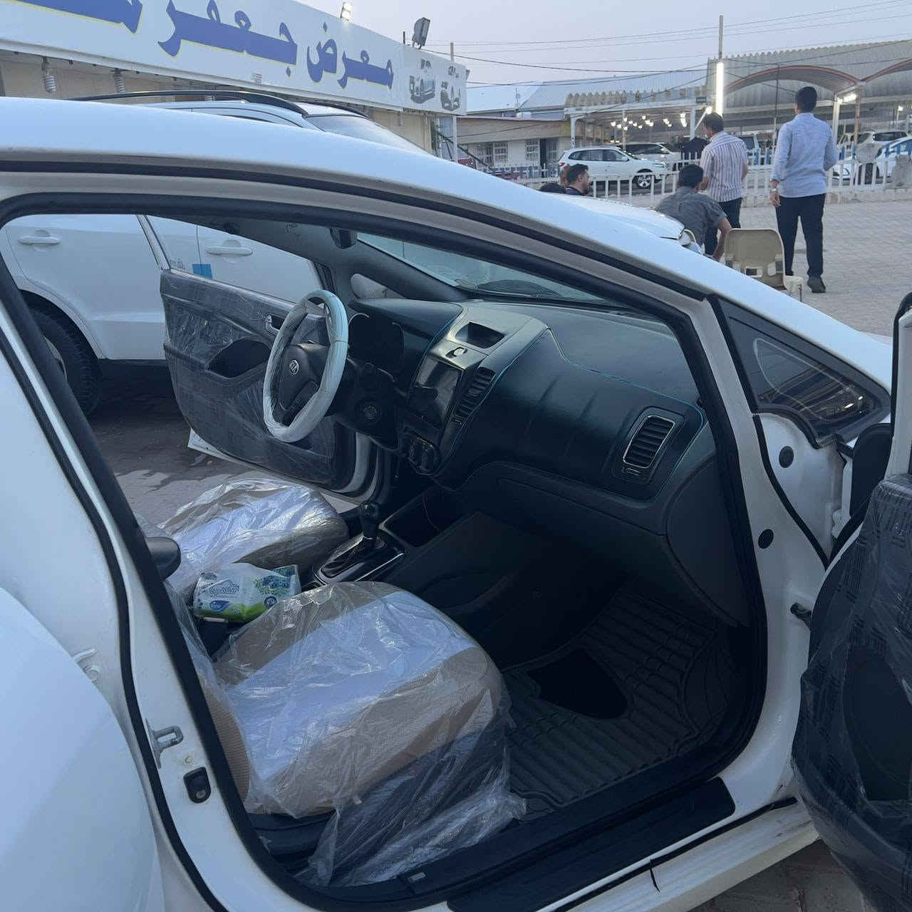 سيراتو للبيع موديل ٢٠١٧ بيه جاملغ امامي كير مكينه مكفولات حداديه جيده جدا السياره جاهزه ماناقصه شي رقم انكليزي نجف 
السعر ١٢٨ 
***********
