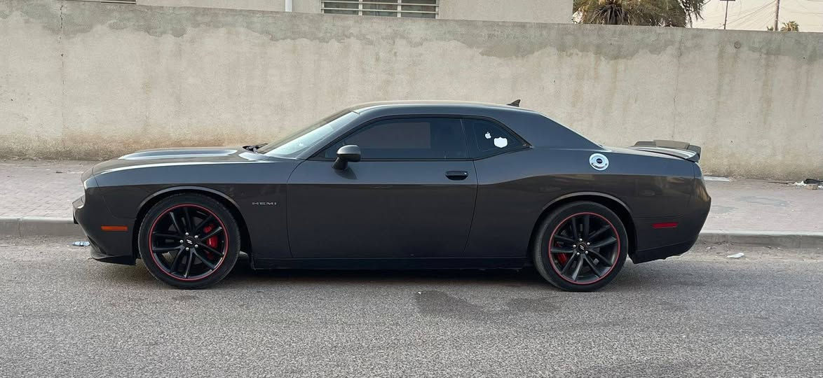 جالنجر وارد امريكي 
حادث مرفوق بلمنشور 
موديل ٢٠٢٢
رقم مسيان مشروع وطني وين متريد تكدر تحول 
سياره ٨ سلندر 
عنوان سياره بغداد السيديه 
استفسار اكثر اتصل وتدلل 
***********
