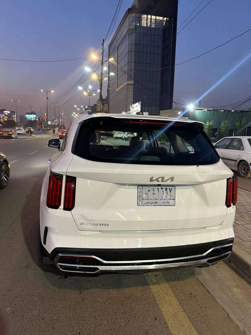 سورينتو موديل ٢٠٢٣
استلام شركه
 ٧ راكب ماشيه ٥٠ الف
 ٤ سلندر
دعكه بسيطه بلصندوق موضحه بلضور
للاستفسار *********** بغداد, العراق
