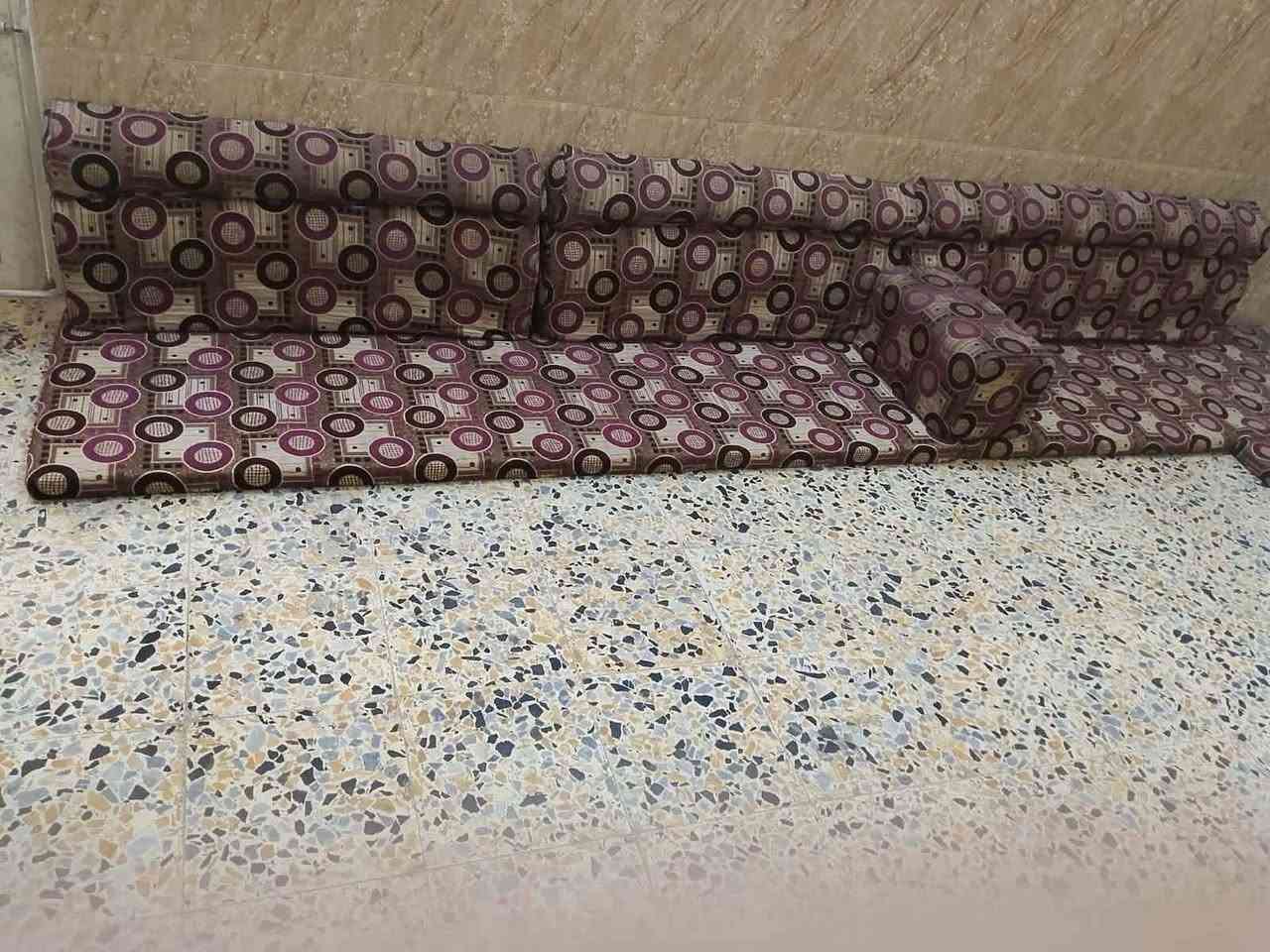للبيع ب١٣٠ وبي مجال ١٤ متر


**إذا كنت صاحب هذا الإعلان وتريد حذفه لأي سبب، رجاءا أرسل رسالة إلى الدعم الفني**