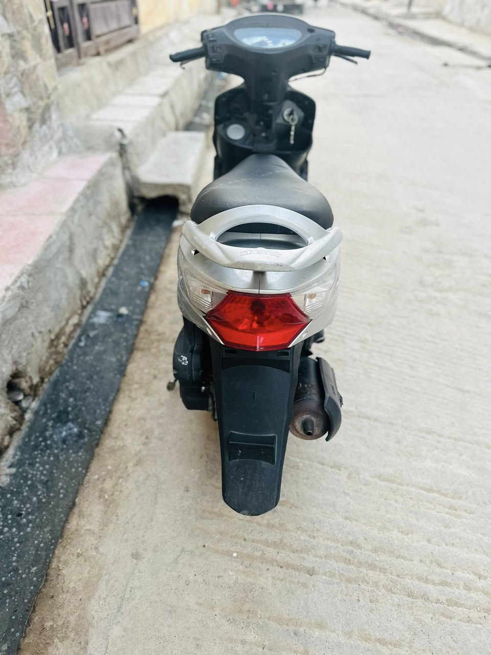 السلام عليكم ورحمة الله وبركاته كامكو مستعجل عليه السعر ٦٠٠ الف قفله من الأخير لأتعبني ولاتعبك بس الشراي يراسلني خاص او يتصل *********** العنوان ذي قار/ قلعة سكر
