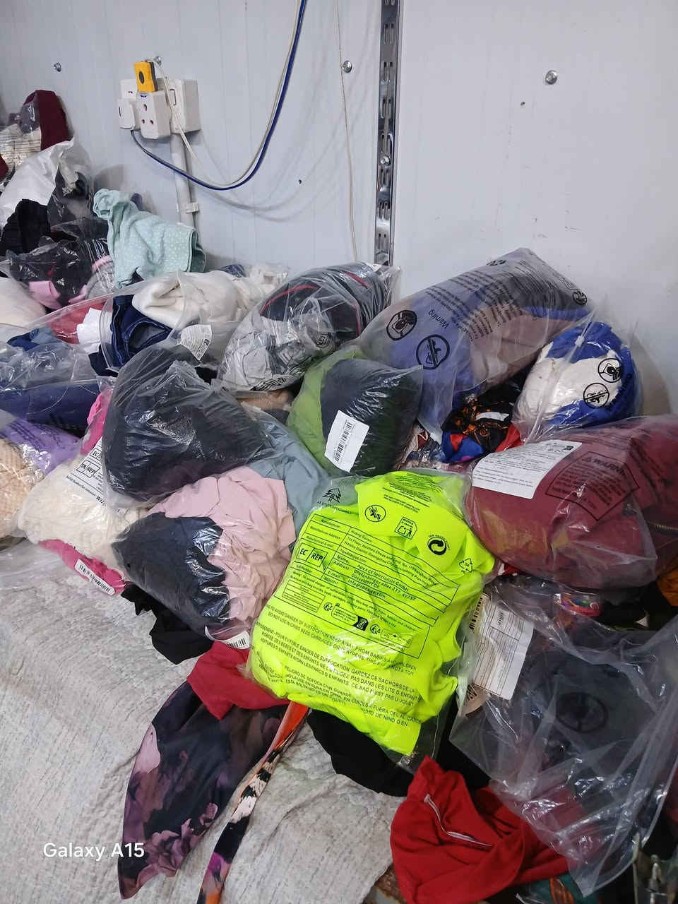 بسم الله وعلى بركة الله 
تم فتح بضاعه جديده 😍 
ملابس شي ان 
اليوم بيها عرض القطعه ب ٢ وب٣ 
العنوان #فلوجه حي الضباط شارع المستشفى مجاور دكتوره محاسن اسم المحل مجمع الأخوين للتبضع المنزلي


**إذا كنت صاحب هذا الإعلان وتريد حذفه لأي سبب، رجاءا أرسل رسالة إلى الدعم الفني**