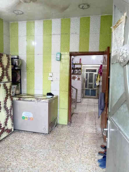 السلام عليكم للبيع مشمتل زراعي ارض البرزنجيه مساحة ٧٠م²  واجهة ٧م² نزال ١٠م² بناء ٢٠١٤ شارع عرضه ٦ م² كامل الخدمات 
--
الطابق الارضي : طرمه مطبخ واستقبال وغرفة نوم وخدمات وترك 
الطابق الثاني: ٢ غرف نوم وخدمات 
الطابق الثالث : بيتونه وغرفة و سندويج و سطح 
العنوان : سبع ابكار محلة ٣٣٨ خلف مدرسة نور الايمان. بالزراعي
سعره : ١٢٥ مليون وبي مجال بسيط
للاستفسار: *********** واتساب
