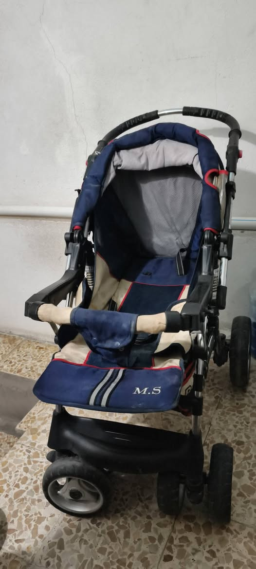 عربانه اصليه اصليه تتحمل
وزن الثقيل 
أم الدبلات
يده متحركة للإمام أو للخلف
تتحمل نفرين
تتحول سرير 
تتحول كرسي
تجوه للرجلين متحركة  للأسفل أو الأعلى
مابيه اضرر أو كسر أخو الجديد
سعر بلاش بلاش أخته ١٥٠الف إني عارضه 80


**إذا كنت صاحب هذا الإعلان وتريد حذفه لأي سبب، رجاءا أرسل رسالة إلى الدعم الفني**