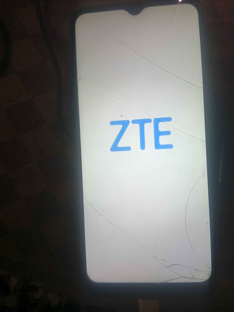 سلام عليكم جهاز للبيع ZTA A51s  سعره 25 مكاني بغداد رئاسه العبيدي رقمي *********** واتساب بغداد, العراق
