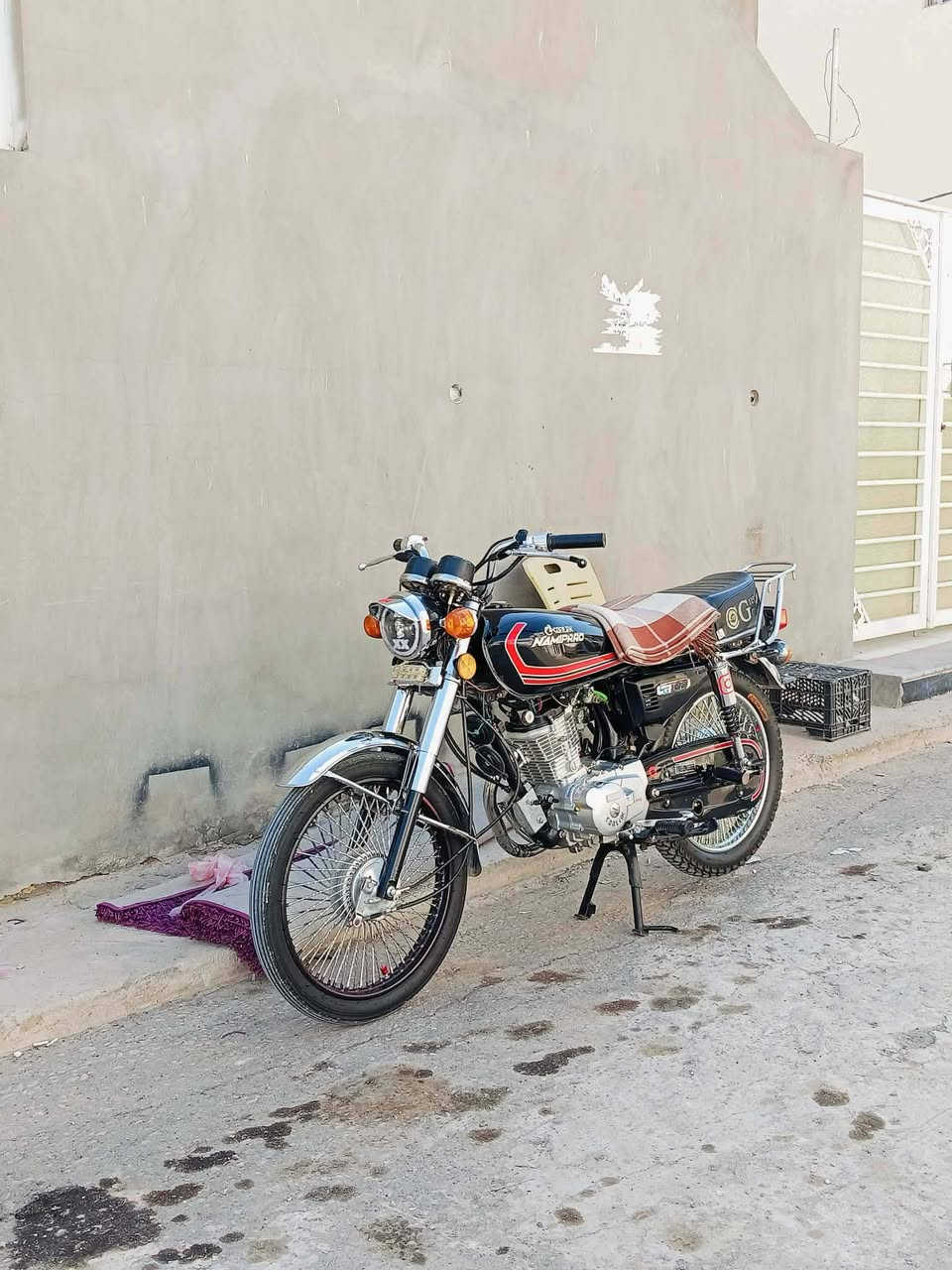 السلام عليكم نامه برو غطاس اوراق اصولي بوجهك للتقريم موديل 22 طالعه بل23  مكينه مكفوله دراجه تخبل شوفت عينك بابل سده الهنديه رقم *********** سعر 925 وبيها مجال
