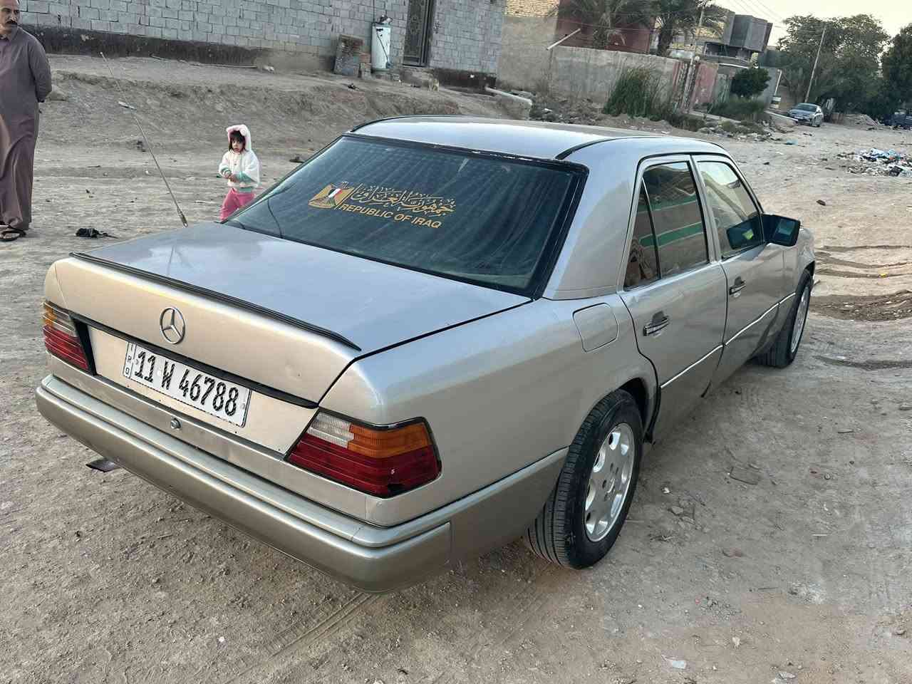 مارسدس دب رقم بغداد انكليزي  سياره جاهزه عده التبريد مايشتغال. بيع ومراوس
مكان السياره الديوانية قضاء غماس 

السعر 43 وبيه مجال 

للاتصل ***********
