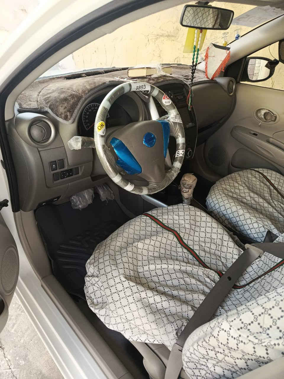 سلام عليكم صني للبيع فقط موديل 2025سباره رقم ربيل تريد تحويل تريد وكاله سياره ستختام شخصي سياره مصريه ماشيه 33 كفاله عامه من كلشي بس بيه صبغ يم قبق البنزين شبر تقريبن العنوان البصره سعر 115بيه مجال رقم الهاتف ***********.   ***********
