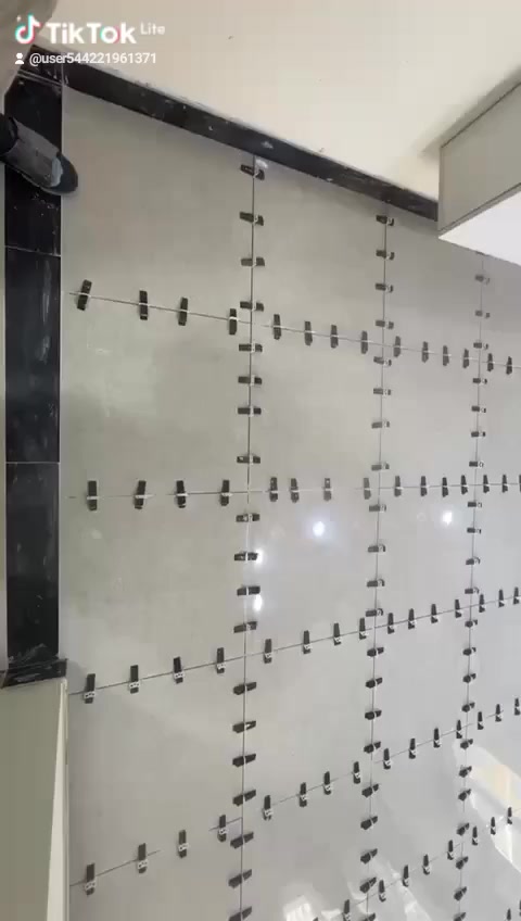 خلفه سيراميك وكاشي ومرمر متفرغ حاليا شغل درجه اولى استلام هندسي خابر وتدلل ***********
