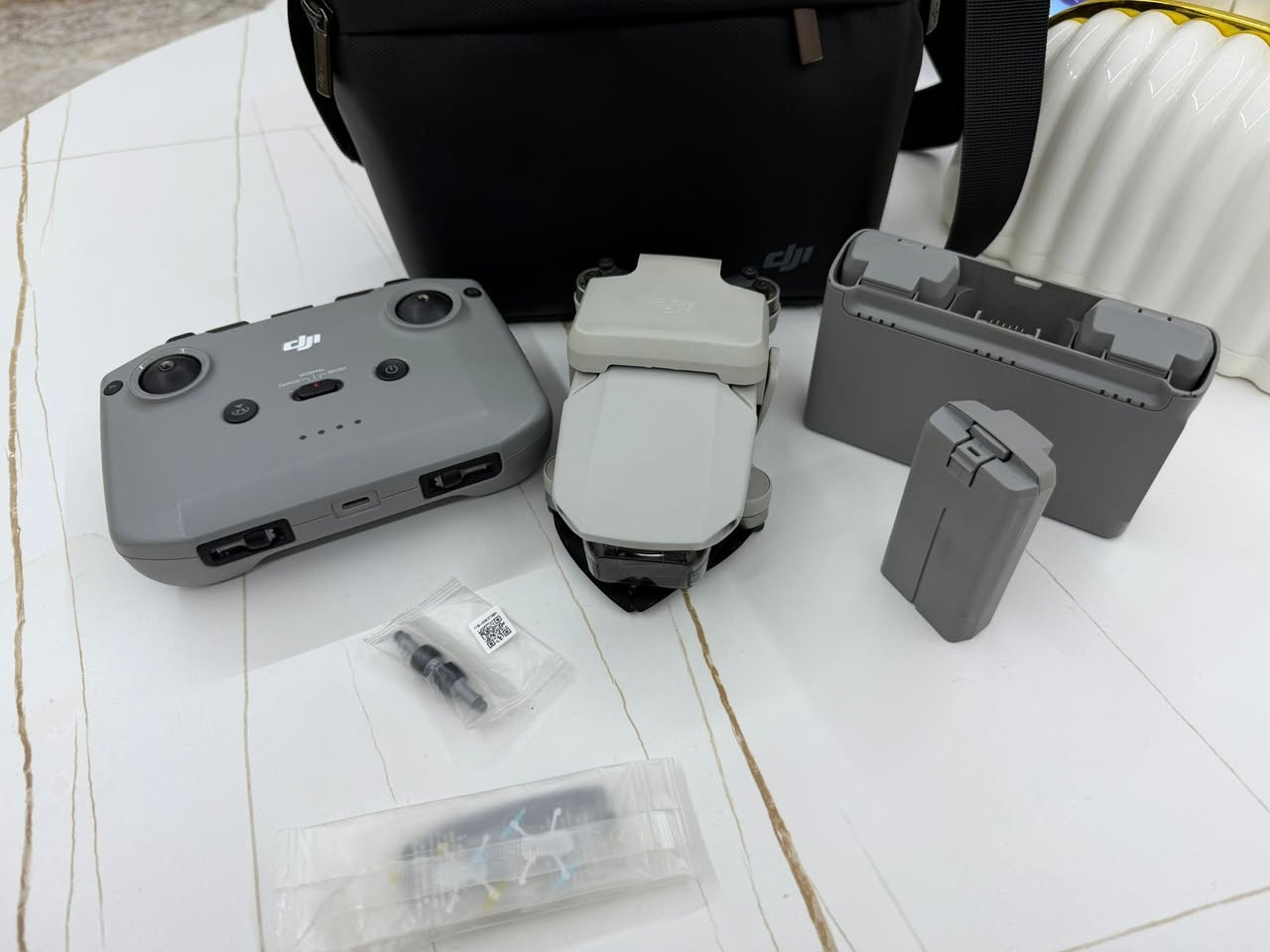 DJI mini 2 combo
وەكو لۆك وایە سێ پاتری و جانتای لەگەڵە نوكە دەرزی شوختی نییە


**إذا كنت صاحب هذا الإعلان وتريد حذفه لأي سبب، رجاءا أرسل رسالة إلى الدعم الفني**