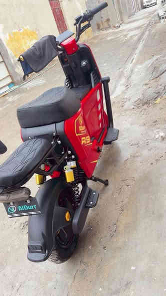 سلام عليكم دراجه ار9 مديل2025
دراجه حلوه ونضيفه
دراجه أم الصندوك
ستخدام 4شهر
بطاريات 32امبير نضيفات 
رايدها 550وبيها مجال دراجه نضيفه يشهد الله آخت الجديده
الرقم ***********
متواجد تصال و واتساب
