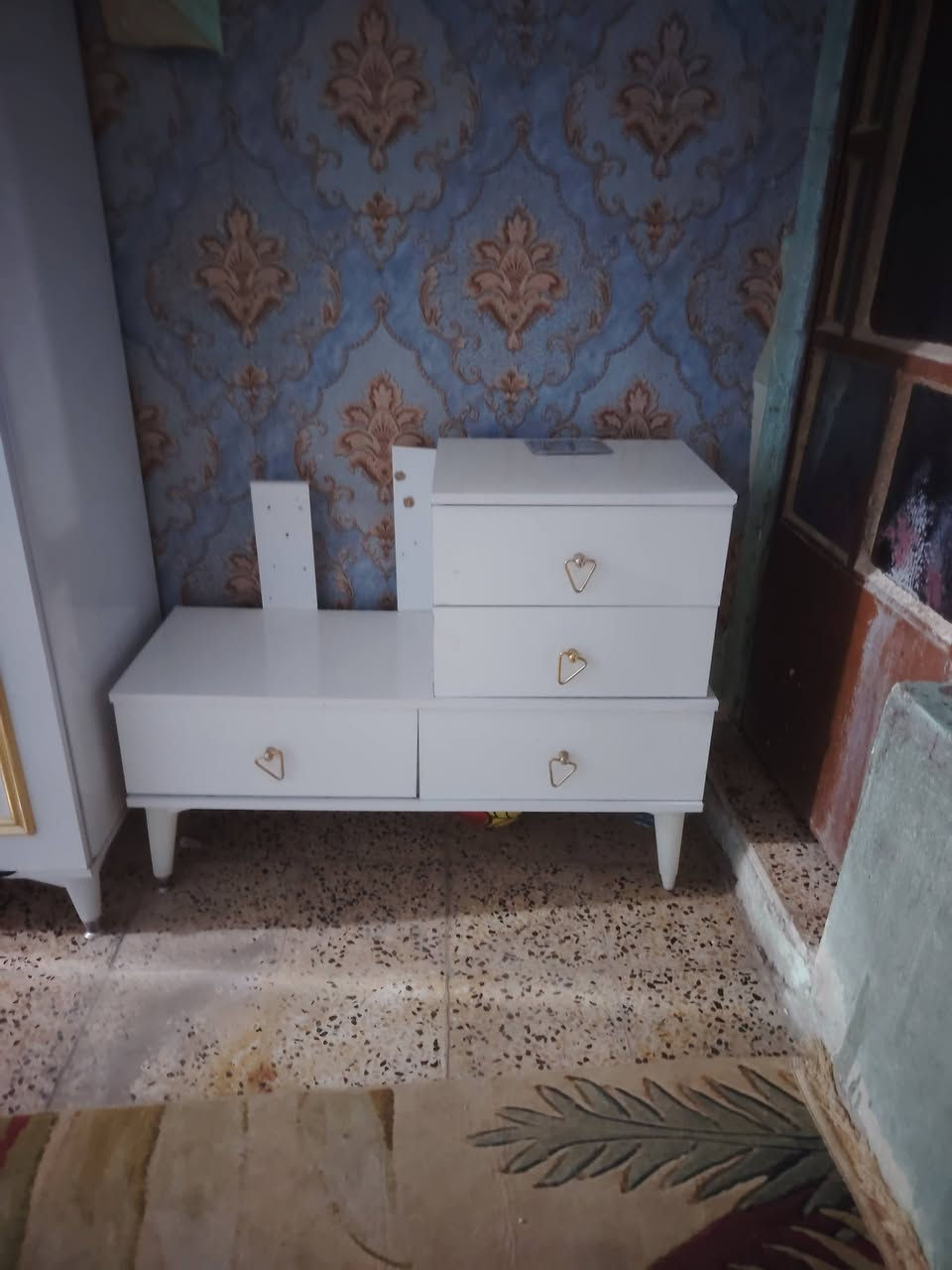 سلام عليكم غرفة تركية ٧قطع نضافه ٩٠بل٪
عوزه فقط مراية شخط مابيه
السعر ٣٥٠وبيه مجال مكاني مدينة الصدر
***********
