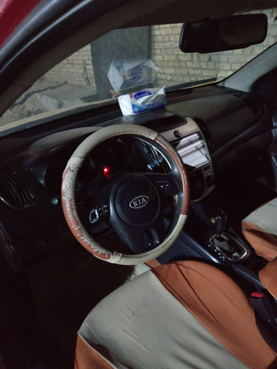 كيه سيراتو موديل ٢٠١٣ بسمي مصفره هيئة وغرامات مكفوله من الضربه والتبديل قطع مكينه ٦٠٠  السعر ٨٠ بيها مجال بسيط /مكلف بنشرها رقم الهاتف *********** متوفر وتساب تصال
