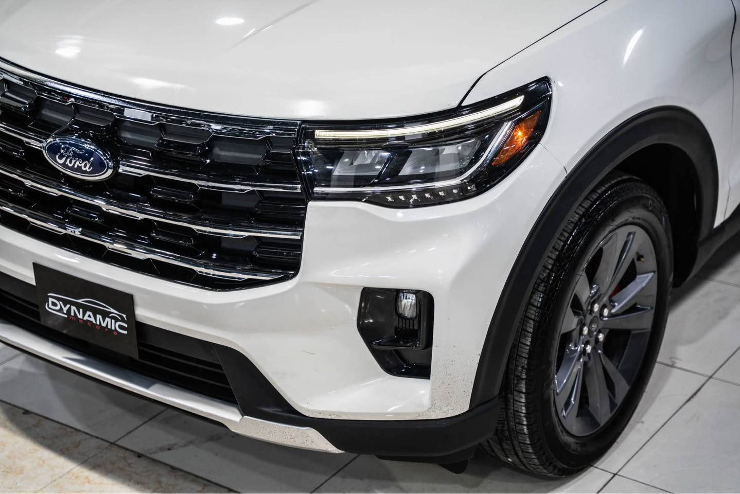 2025 FORD EXPLORER FULL 
شكل جديد

‎موديل: 2025
‎‏‎عدد الأميال : 8,000 ميل
‎وارد: امريكي
‎الون : ابيض
‎ الون داخل ؛ ابيض
‎‏‎سلندر :  ٤
‎‏‎مواصفات/  فول فول
‎صبغ : بدون صبغ ٢ مكان صغير كارت
‎ارباك : ستيرن و بردة
‎سيارة رقم موقط دخول جديد 
‎مكان اربيل شارع حديد خشب  شركة دايناميك موتورز 
‎من 10 صباح الي 10 ليل مفتوع
‎‏‎من المعلومات الرجاء التصل علي وتس اب

                                                                                              ***********

** *** *** *** *** *** *** ***

2025 FORD EXPLORER FULL 
شكل جديد

‎موديل : 2025
‎‏‎ماوەی ڕۆیشتن :8,000 ميل
‎هاوردةي : امريكي
‎‏‎پستۆن : ٤
‎رةنگ: سپي
‎رةنگي ناوي :سپي
‎‏‎موسفات/ فول فول
‎بوياغ: بي بوياغ تةنها ٢ جيگاي كارت
‎ارباك: سوكان شان
‎ژمارة كاتي 
‎ناونيشان هةولير جادةي حديد و خشب  شركة دايناميك موتورز لة 10 بةياني تا 10 شةو كراوةية..
‎بو زانياري زياتر پةيوةندي بكةن بة وتس اب

***********
========================= أربيل, العراق
