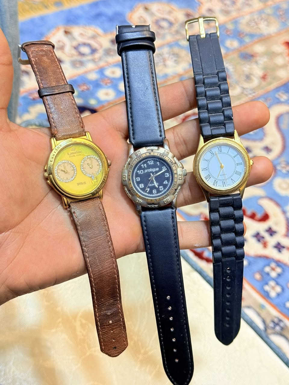 شلعة ساعات سويسري وياباني فقط ساعات نضيفه وماركات معروفه والي يريد مفرد عادي اليحب يتصل *********** اويراسل
