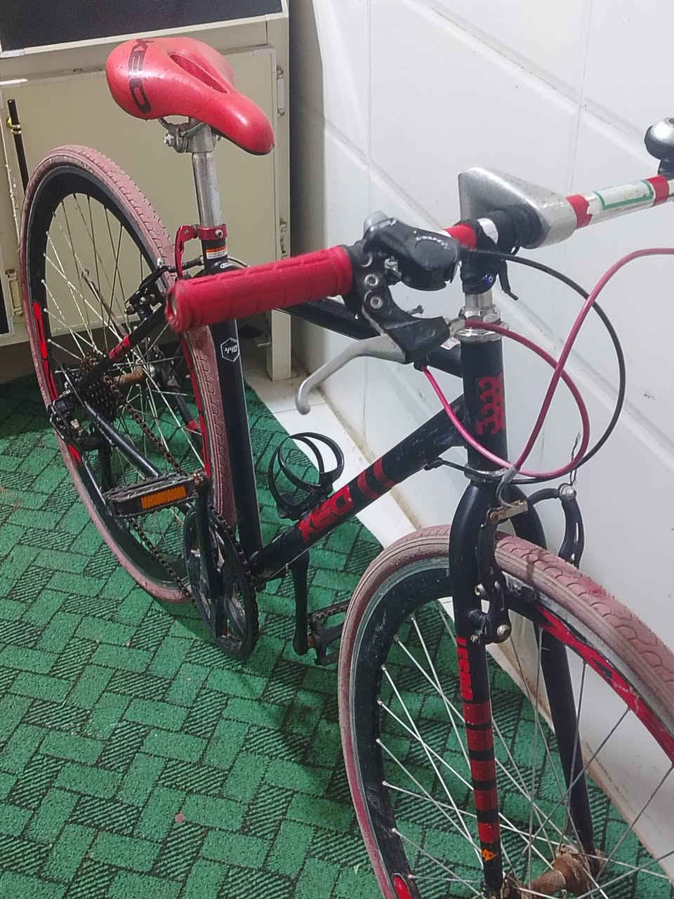 بيسكل ياباني c700 كامل من كلشي جاهز كبل لشارع السعر خاص واتساب مناسب كلش السعر ***********
