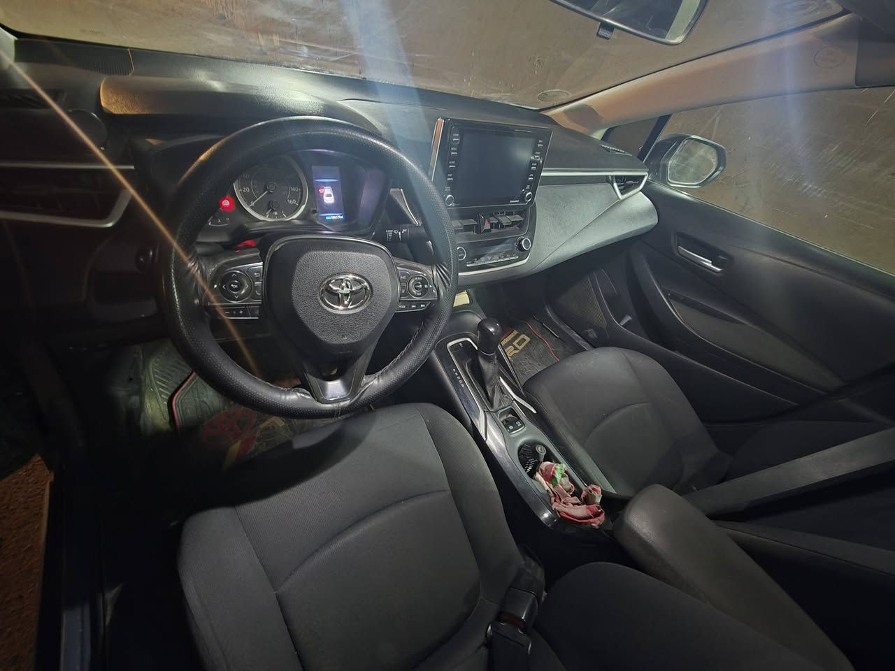 لبيع 2021 كورلا بانزين امريكي 
محرك ١٨٠٠
رقم بغداد بسمي 
حادث جاملغ وبنيد وباب باقي مكفول السعر 125 وبيهه مجال +*********** مكلف بل نشر هاذه رقم صاحب لسياره  مكان السياره بغداد الدوره
