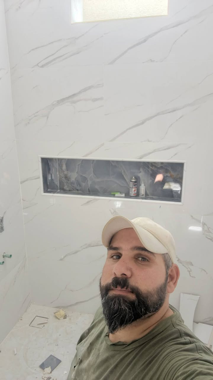 #السلام عليكم خلفه بورسلين ومرمر درجه اولى تسليم مهندس البصره فقط اشتغل بيه***********
